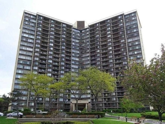 Condo for Contingent Bayside, Queens