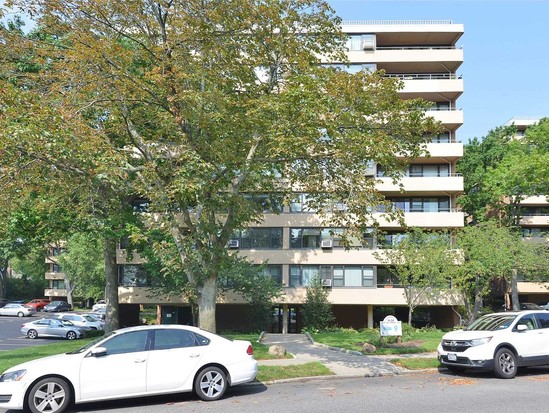 Condo for Sale Whitestone, Queens