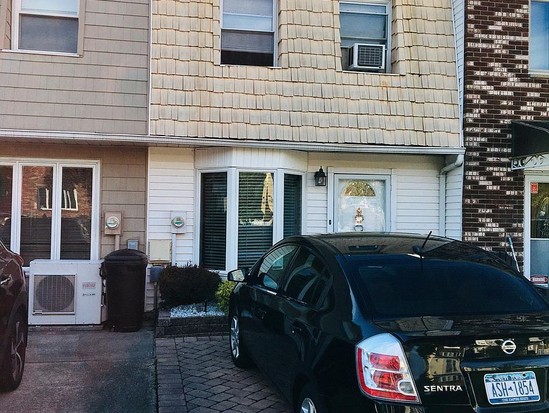 Townhouse for Sale Richmond Town, Staten Island