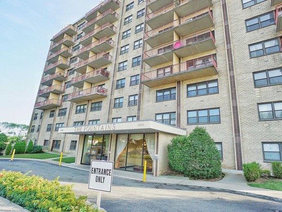 Condo for Sale Clove Lake, Staten Island