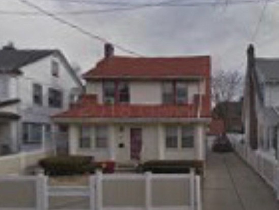 Single-family for Pre-foreclosure Hollis, Queens