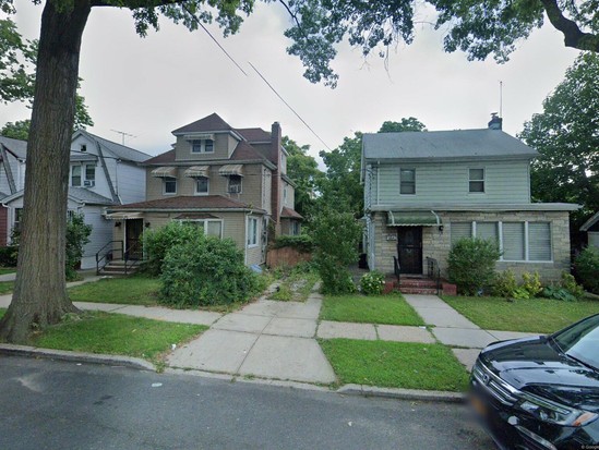 Single-family for Pre-foreclosure / auction Hollis, Queens