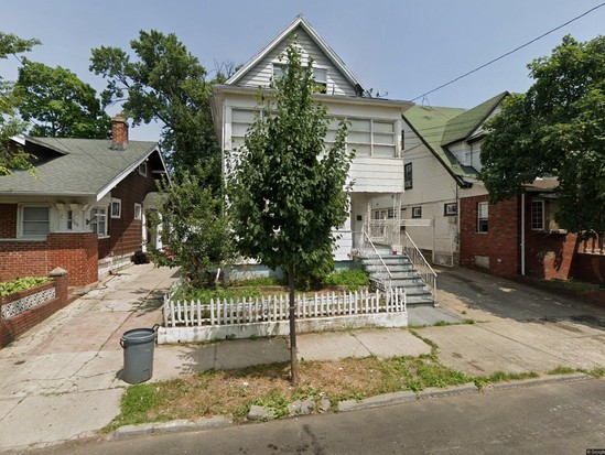 Single-family for Pre-foreclosure / auction East Flatbush, Brooklyn