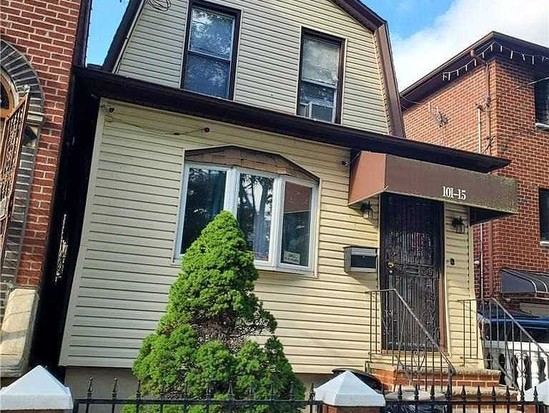 Single-family for Sale North Corona, Queens