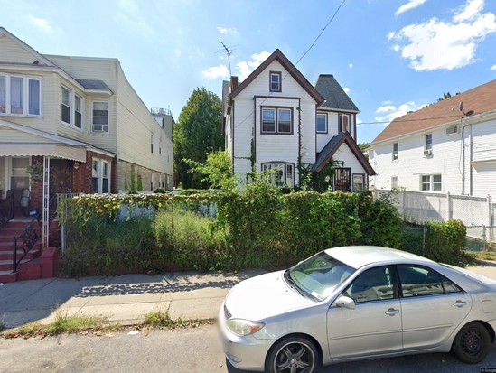 Single-family for Sale South Richmond Hill, Queens