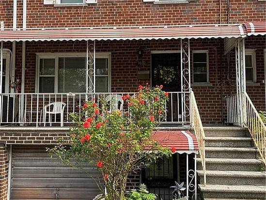 Single-family for Sale Throggs Neck, Bronx