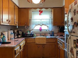 Home for Sale Throggs Neck, Bronx