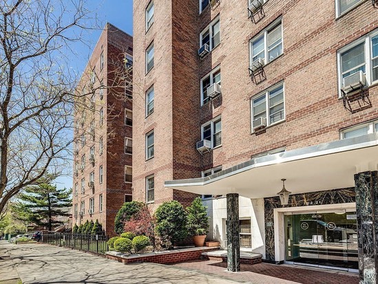 Condo for Sale Forest Hills, Queens