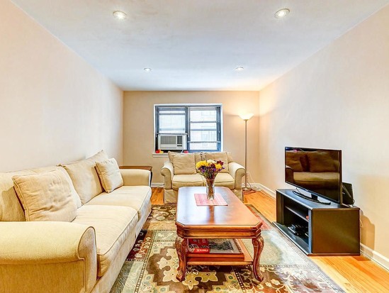 Condo for Sale Forest Hills, Queens