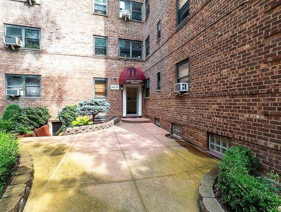 Condo for Sale Forest Hills, Queens