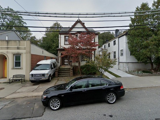 Single-family for Pre-foreclosure Stapleton, Staten Island