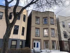 Home for Pre-foreclosure / auction Highbridge, Bronx