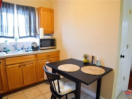 Home for Sale Throggs Neck, Bronx