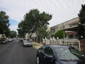 Home for Pre-foreclosure / auction Canarsie, Brooklyn