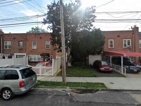 Single-family for Pre-foreclosure / auction Hollis, Queens