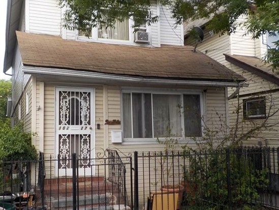 Single-family for Auction South Richmond Hill, Queens