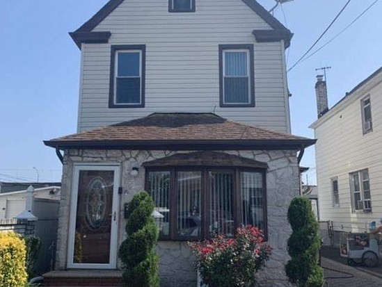 Single-family for Sale Richmond Hill, Queens