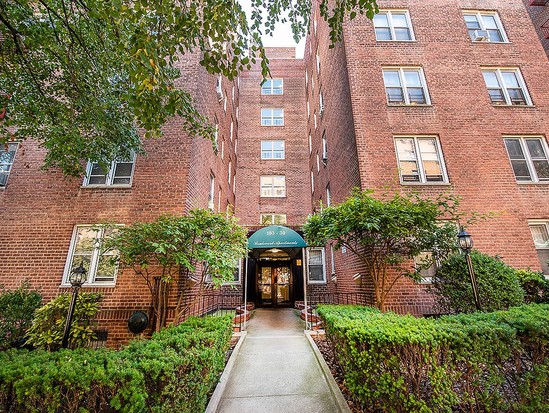 Condo for Sale Forest Hills, Queens