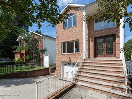 Home for Foreclosure Princes Bay, Staten Island