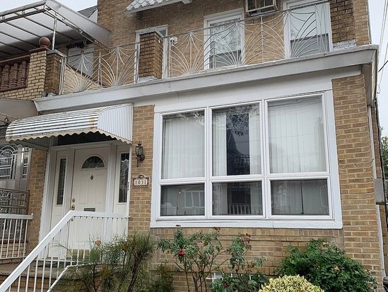 Multi-family for Sale Dyker Heights, Brooklyn