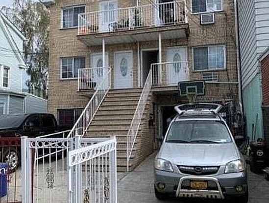 Multi-family for Sale Richmond Hill, Queens