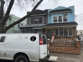 Home for Pre-foreclosure / auction South Richmond Hill, Queens