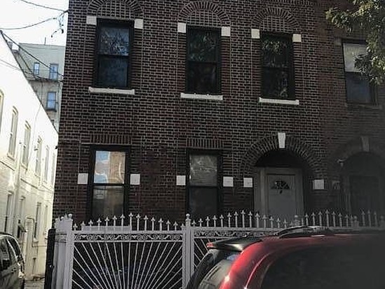 Multi-family for Sale Soundview, Bronx