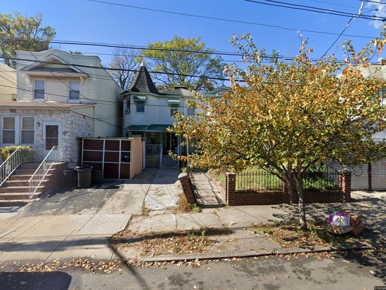 Multi-family for Pre-foreclosure Midwood, Brooklyn