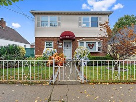 Home for Sale Throggs Neck, Bronx