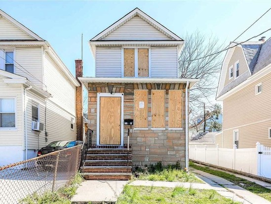 Single-family for Sale St Albans, Queens