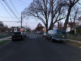 Home for Pre-foreclosure / auction Hollis, Queens