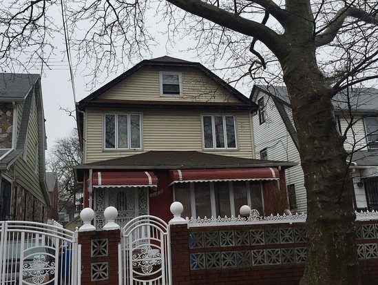 Single-family for Pre-foreclosure / auction Hollis, Queens