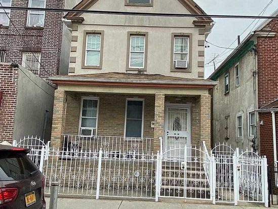 Single-family for Sale Corona, Queens