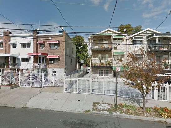 Single-family for Pre-foreclosure Wakefield, Bronx