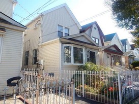 Home for Pre-foreclosure / auction South Richmond Hill, Queens