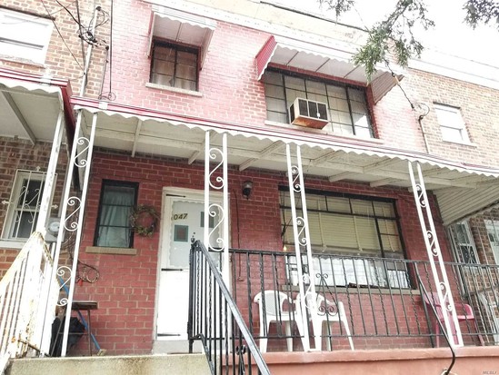 Single-family for Pre-foreclosure / auction Williamsbridge, Bronx