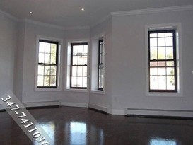 Home for Pre-foreclosure / auction Crown Heights, Brooklyn