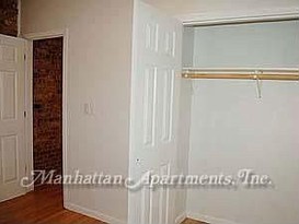 Home for Pre-foreclosure / auction Crown Heights, Brooklyn