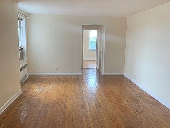 Condo for Sale Forest Hills, Queens