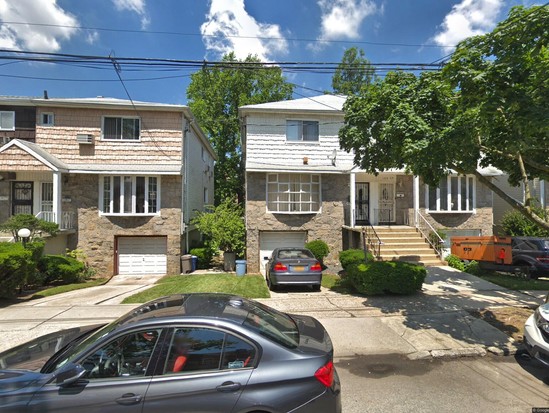 Single-family for Pre-foreclosure Canarsie, Brooklyn