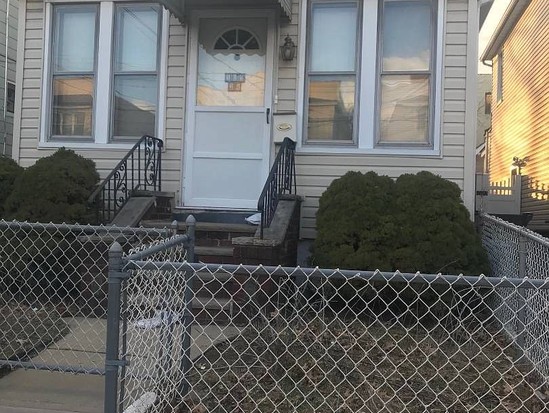 Multi-family for Sale Ozone Park, Queens