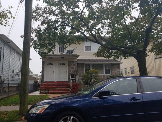 Single-family for Pre-foreclosure / auction Far Rockaway, Queens