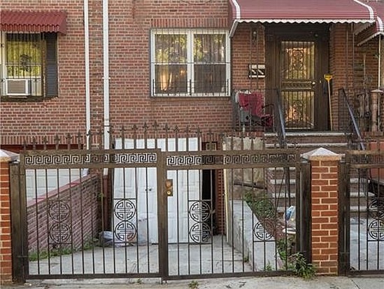 Townhouse for Sale Soundview, Bronx