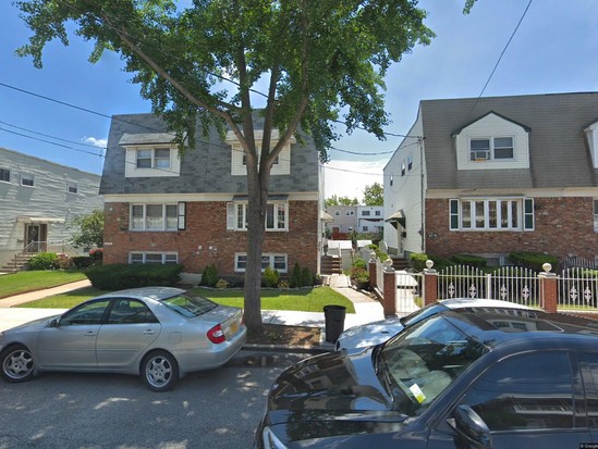 Single-family for Pre-foreclosure / auction Canarsie, Brooklyn