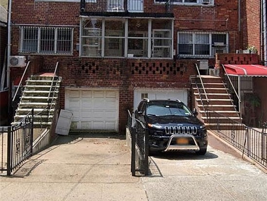 Multi-family for Sale Dyker Heights, Brooklyn