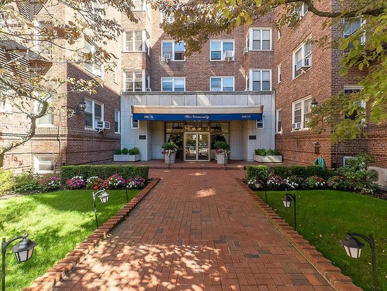 Condo for Sale Forest Hills, Queens