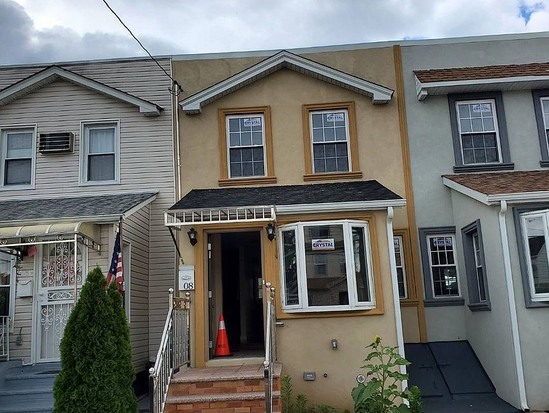 Single-family for Sale South Richmond Hill, Queens