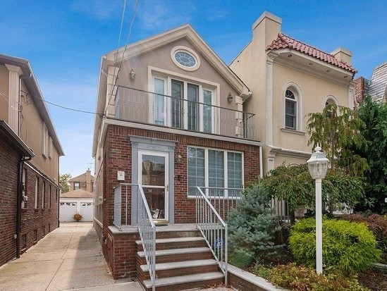 Single-family for Sale Dyker Heights, Brooklyn