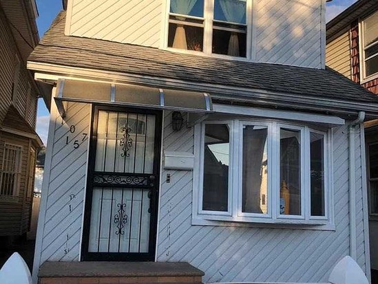 Single-family for Sale St Albans, Queens