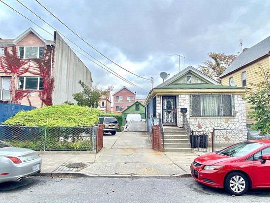 Single-family for Sale Jamaica, Queens